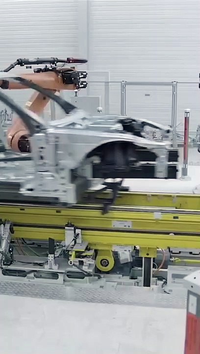 Cars Factory With Robot is Awesome
