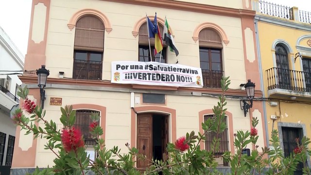 La Junta de Extremadura archiva el proyecto del depósito de residuos en Salvatierra de los Barros