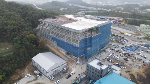 안성 물류창고 5명 사상 관련 원청 본사 압수수색 / YTN