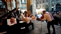 Milano, il concerto alla Loggia dei Mercanti contro il degrado