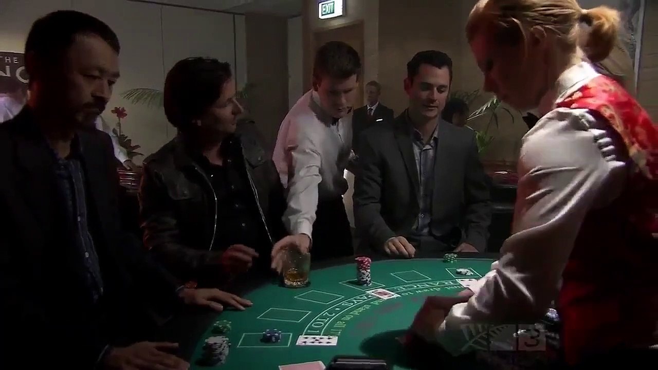 The Almighty Johnsons - Se1 - Ep07 - Bad Things Happen HD Watch HD Deutsch