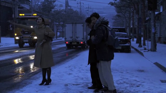 Matins calmes à Séoul Bande-annonce (EN)