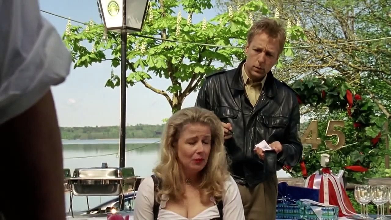 Die Rosenheim-Cops (256) Staffel 12 Folge 14 - Tödliche Konkurrenz