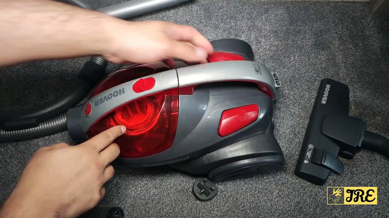 Hoover Whirlwind Bagless Cylinder Vacuum Cleaner SE71WR01 (Review
