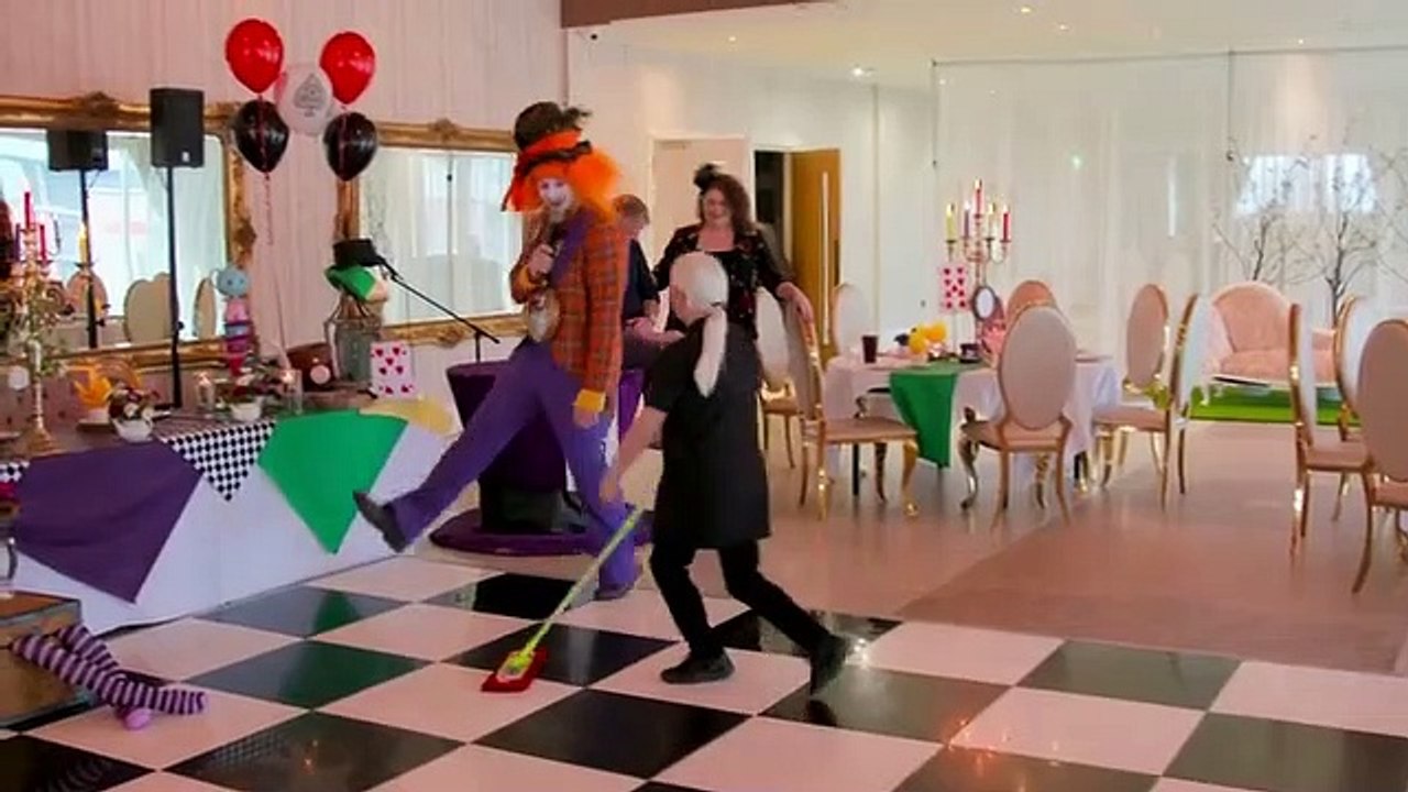 The Grand Party Hotel - Se1 - Ep02 HD Watch HD Deutsch