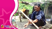 Hebat! Pria Ini Menyulap Sampah Menjadi Bahan Bakar Minyak