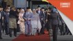 Lawatan Negara | Agong, Raja Permaisuri berangkat ke Singapura