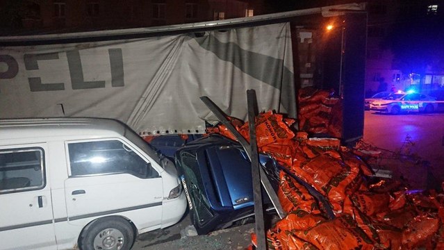 Ankara’da faciaya neden oluyordu… 3 araca çarparak durabildi