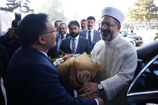 Kayseri haberleri | Diyanet İşleri Başkanı Erbaş, Kayseri'de ziyaretlerde bulundu