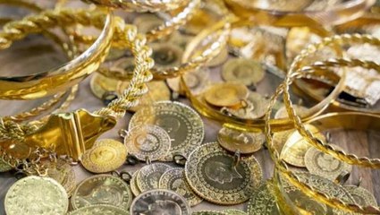 Güne düşüşle başlayan altının gram fiyatı 985 lira seviyesinden işlem görüyor
