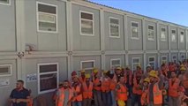 İzmir haberi! İzmir Şehir Hastanesi İnşaatında Çalışan İşçilerden 'Zorunlu Fazla Mesai' Protestosu