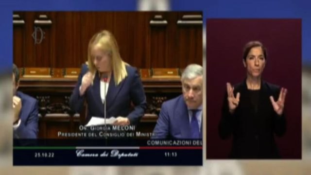Meloni: chi da estero vuole vigilare spenda meglio il suo tempo