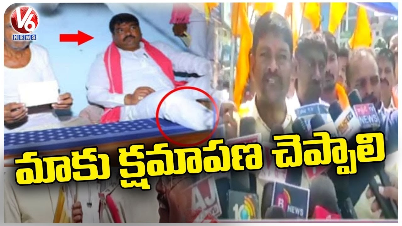 Warangal Handloom Workers Demands MLA Narender To Say Sorry For Weaver | V6 News