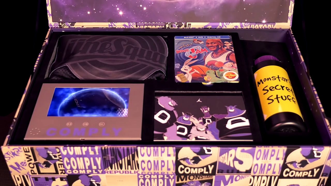 UNBOXING A LIMITED Air Jordan 11 Space Jam 2022 Sneaker Package