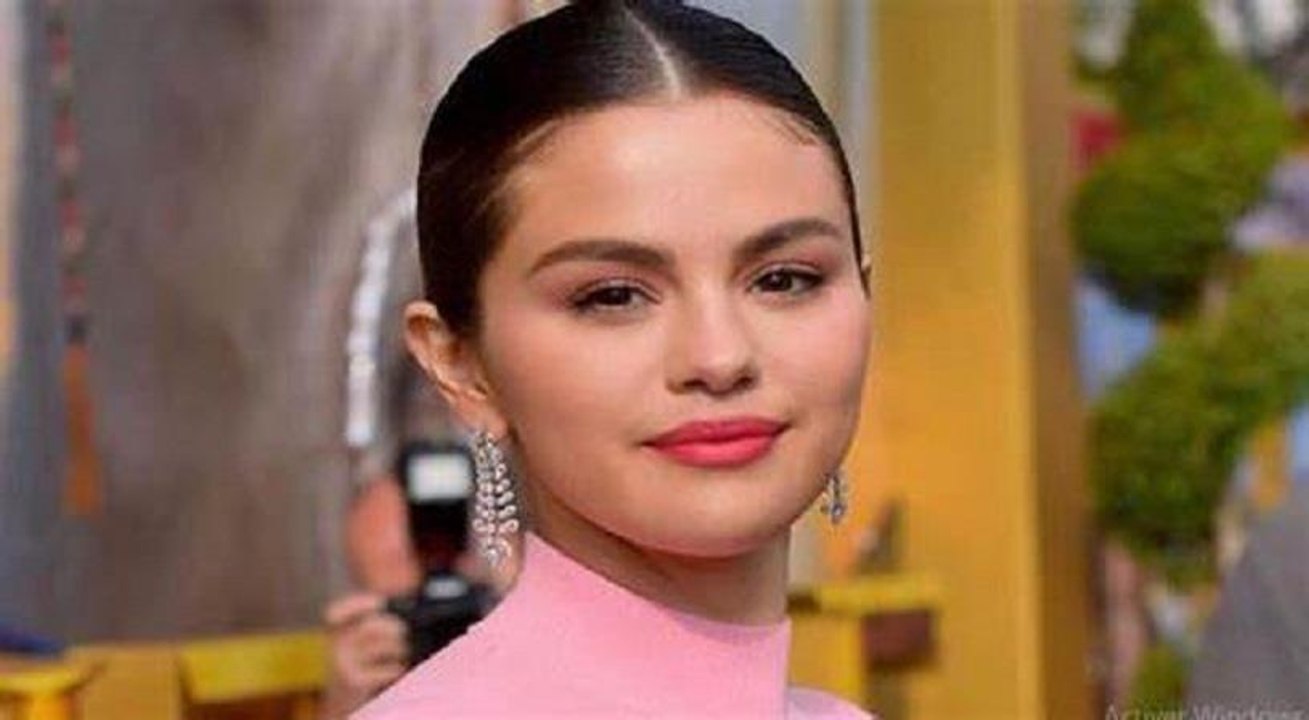 سيلينا غوميز تفاجىء الجمهور بالصورة المنتظرة مع هايلي بيبر