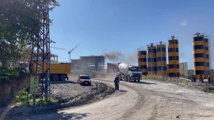 Son dakika haberleri... Şehir Hastanesi inşaatında çıkan yangın söndürüldü