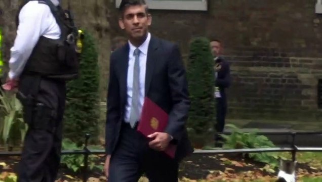 New PM Rishi Sunak pledges to fix Britain's many problems
