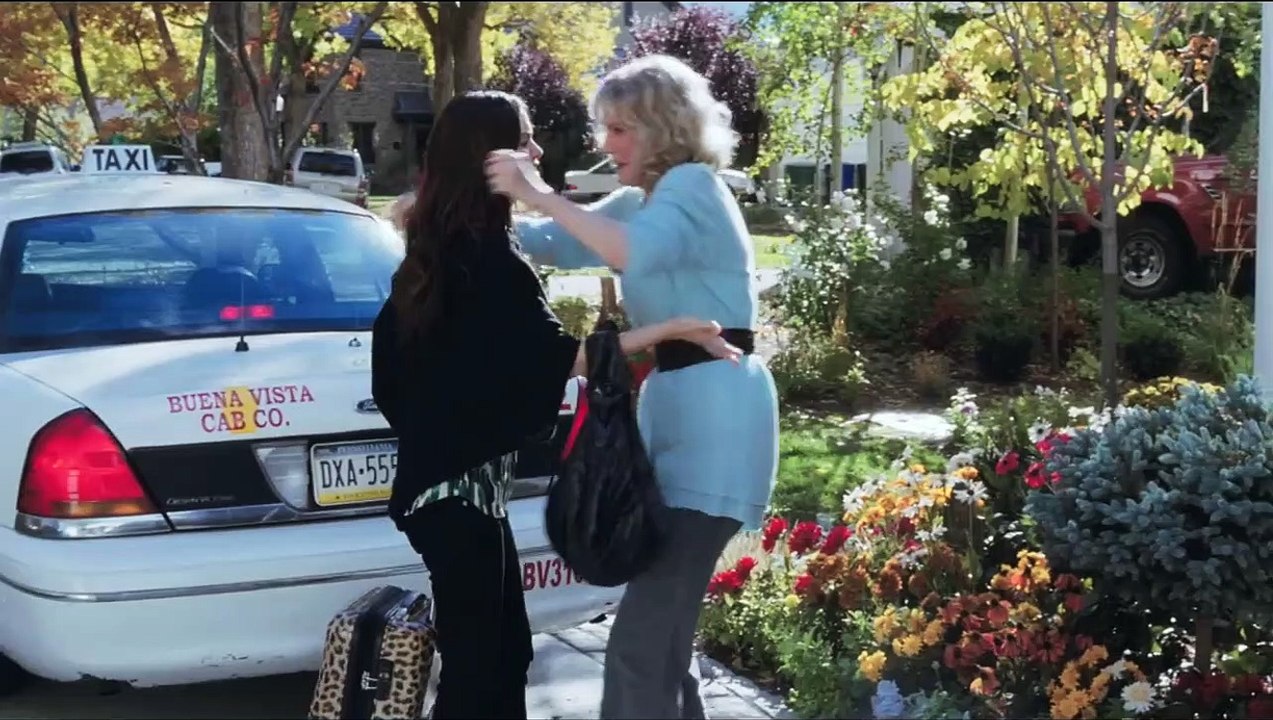 Waiting for Forever Bande-annonce (EN)