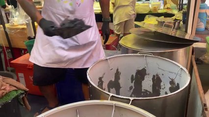 Amazing Charcoal Grilled Chicken | Thailand Street Food