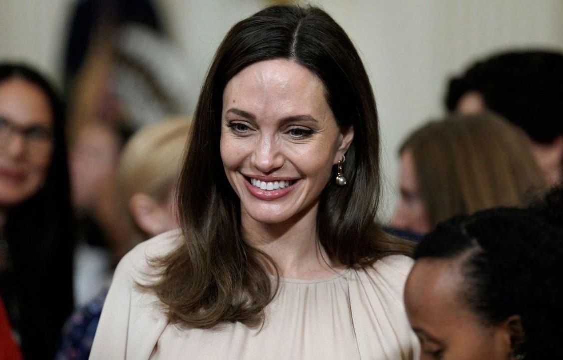 Angelina Jolie : l’actrice crée la surprise à l’université de sa fille, Zahara
