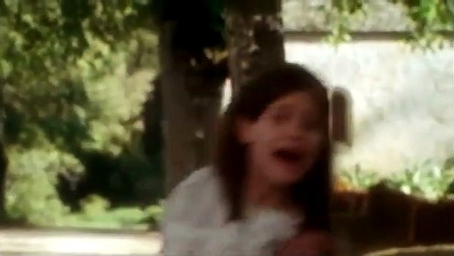 À tout jamais, une histoire de Cendrillon Bande-annonce (EN)