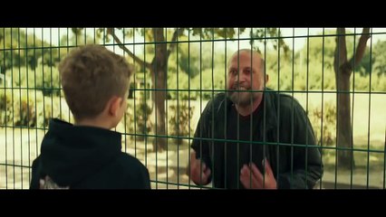 Meu Filho é Um Craque Trailer Legendado