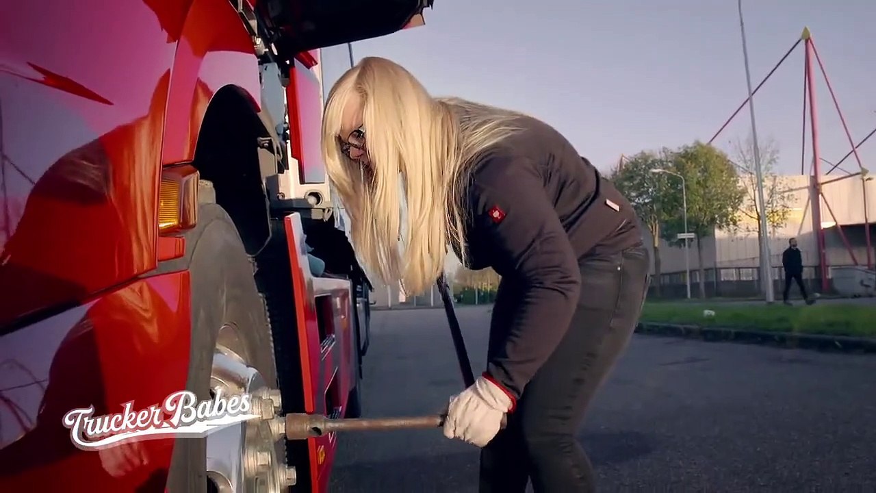 Trucker Babes - 400 PS in Frauenhand Staffel 2 Folge 2 - Part 02 HD Deutsch