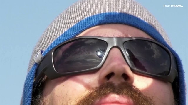 Che spettacolo l'eclissi solare parziale!