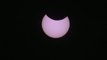 Los aficionados a la astronomía disfrutan del segundo eclipse solar parcial del año