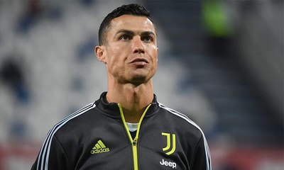 رونالدو يفكر بالرحيل عن مانشستر يونايتد خوفاً من انتهاء حلمه بالعودة إلى ملعب أولد ترافورد