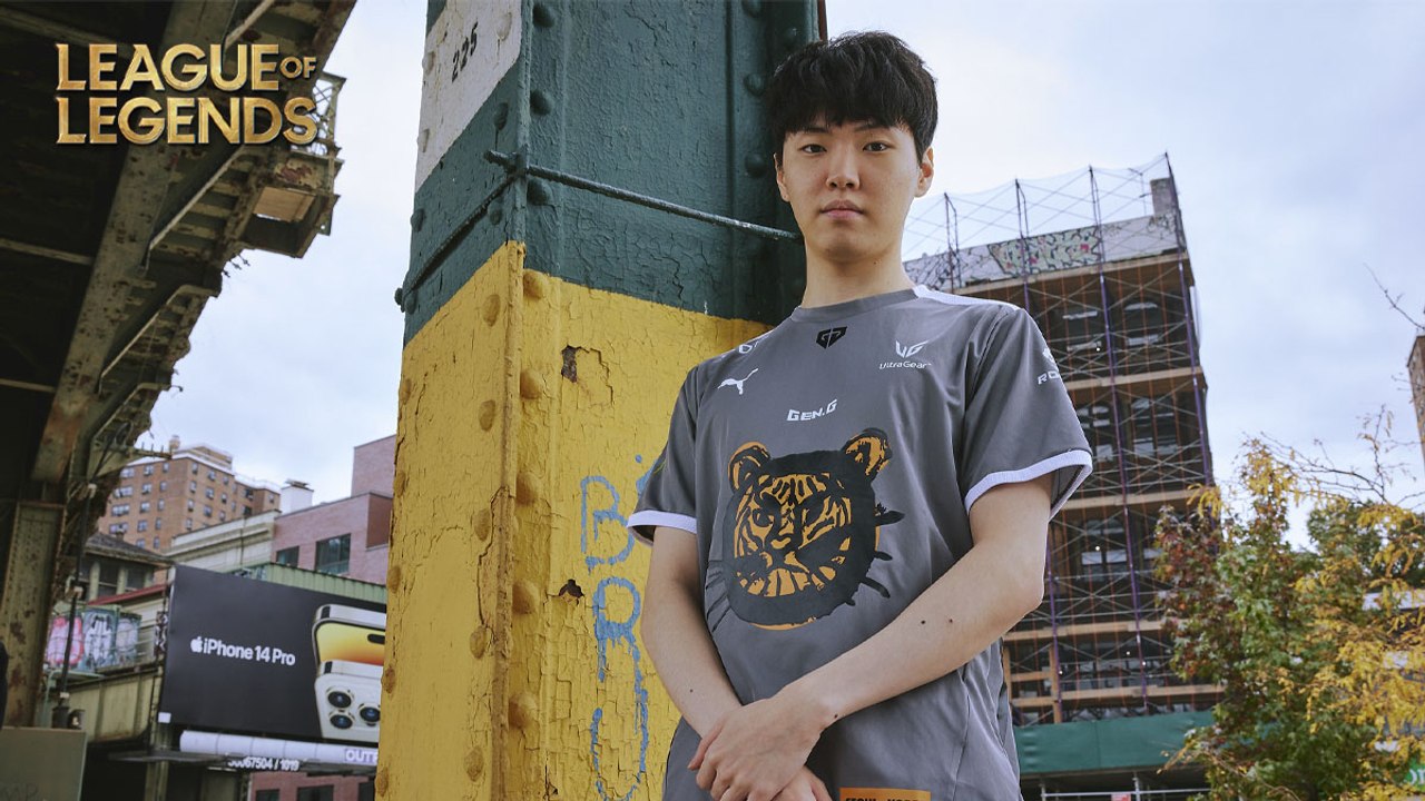 LoL: The Koreans, in semis of Worlds, as per usual