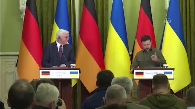 Almanya Cumhurbaşkanı Steinmeier, Ukrayna Devlet Başkanı Zelenskiy ile bir araya geldi (2)