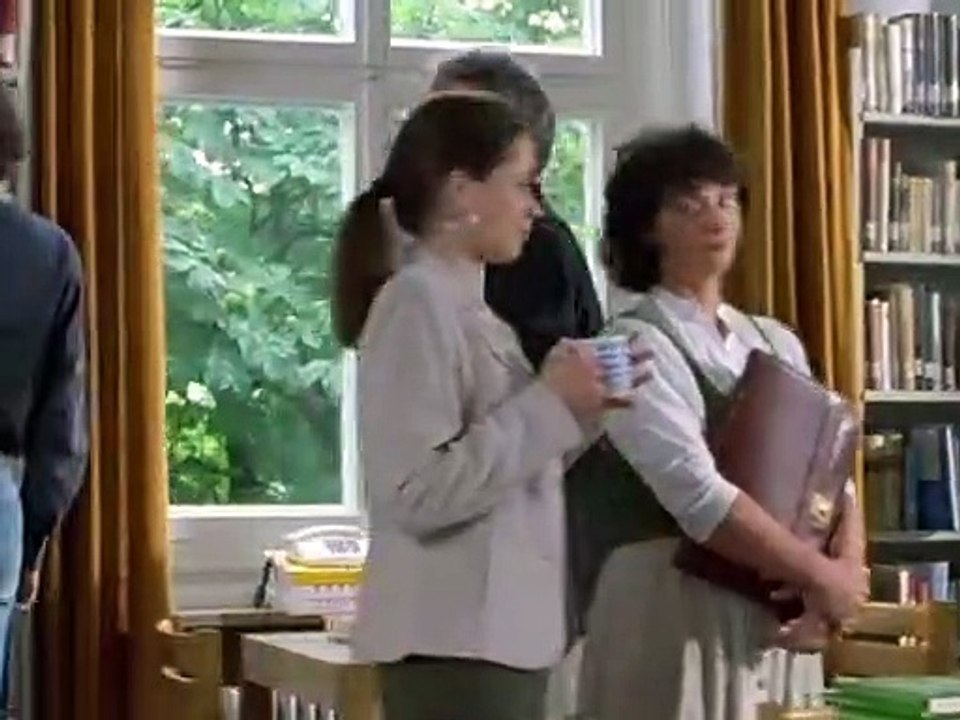 Sylvia - Eine Klasse für sich Staffel 1 Folge 1 - Part 02 HD Deutsch