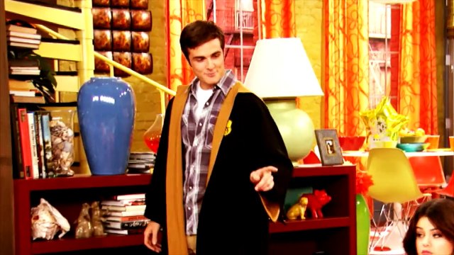 Le Retour des Sorciers : Alex contre Alex Bande-annonce (ES)