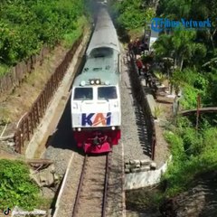 masinis di jemput kereta api