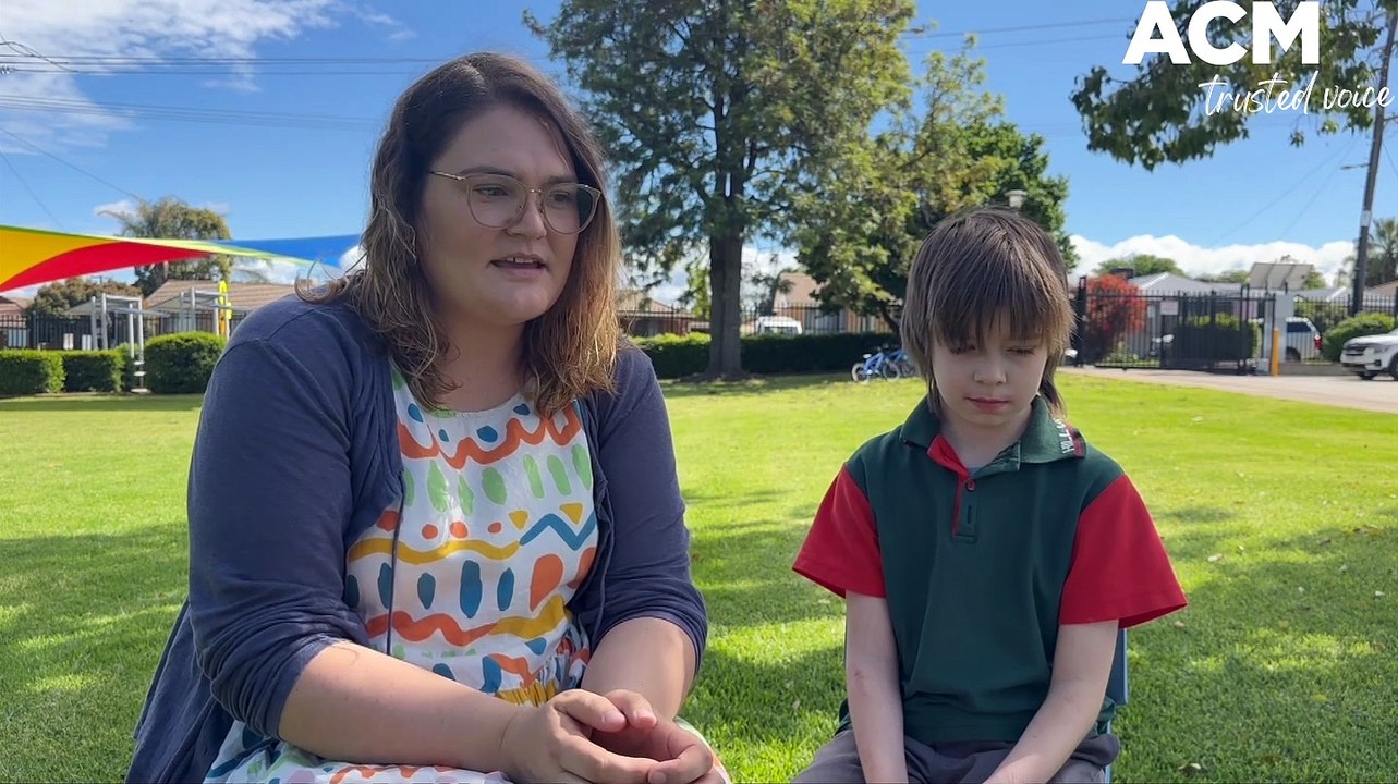 Tamworth Public School and Hillvue Public School students will see