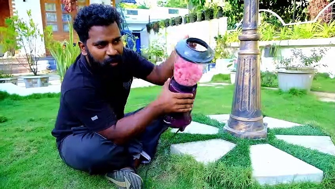 10000 Bubble Gum Giant Bubble Making Challenge _ ബാബുൽഗം മിക്സിയിൽ അരച്ചപ്പോൾ _ M4 Tech _