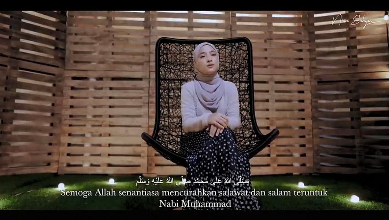 Sholawat Jibril Cover by NISSA SABYAN