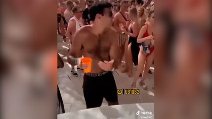 İngiltere'nin yeni Başbakanı'nın bu görüntüleri gündem oldu