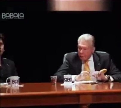 Ece Üner'in mikrofonu tuvalete giderken açık kaldı