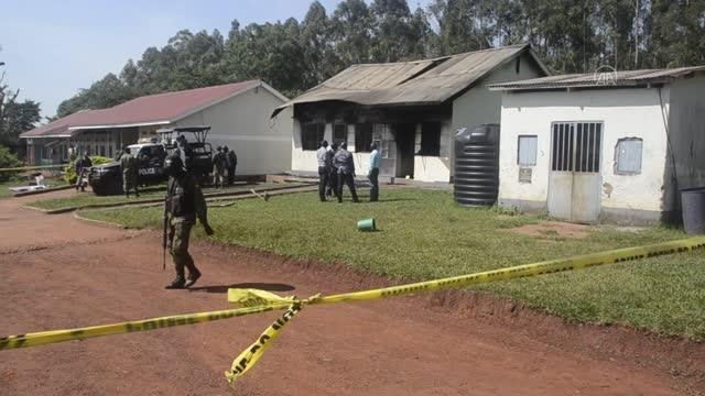 Son dakika haber! Uganda'da okul yangınında 11 kişi hayatını kaybetti