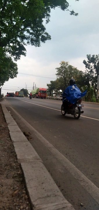 Jalur pantura sore ini