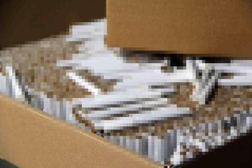 İzmir haberi: İzmir'de 16 adrese baskın: Milyonlarca makaron ele geçirildi