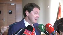 Mañueco se desmarca de Gallardo tras sus polémicas acusaciones al PSOE