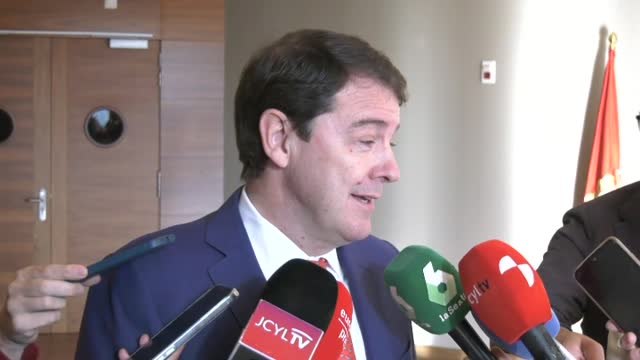 Mañueco se desmarca de Gallardo tras sus polémicas acusaciones al PSOE