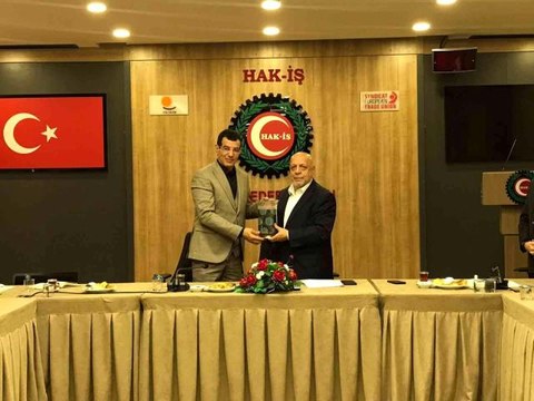 HAK-İŞ Genel Başkanı Arslan: İlkemiz, Başkenti Kudüs olan bağımsız ve özgür bir Filistin devleti kurulana kadar bu mücadelemizi sürdüreceğiz