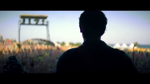 J'y crois encore Bande-annonce (DE)