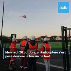 Installation de l'éclairage  du terrain de foot de Crégy-lès-Meaux par hélicoptère