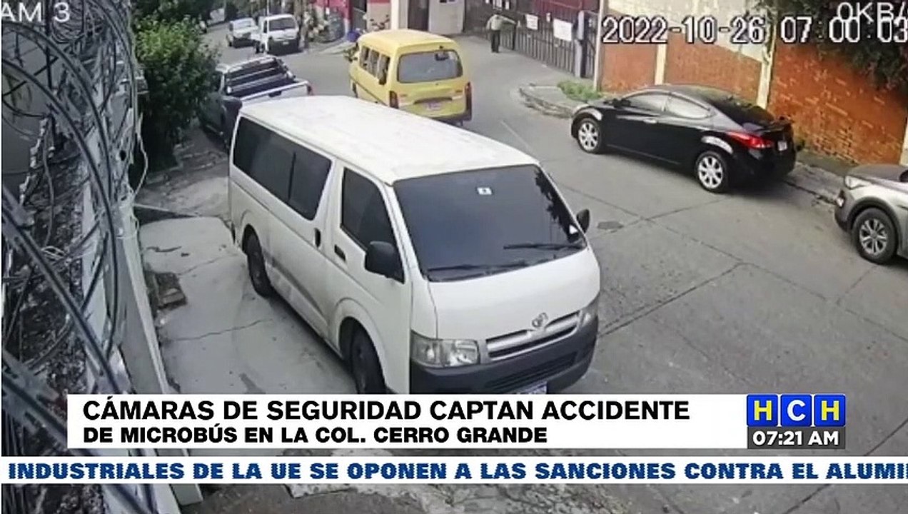 ¡Por poco es tragedia! "Rapidito" desenfrenado se estrella con una casa en col. Cerro Grande