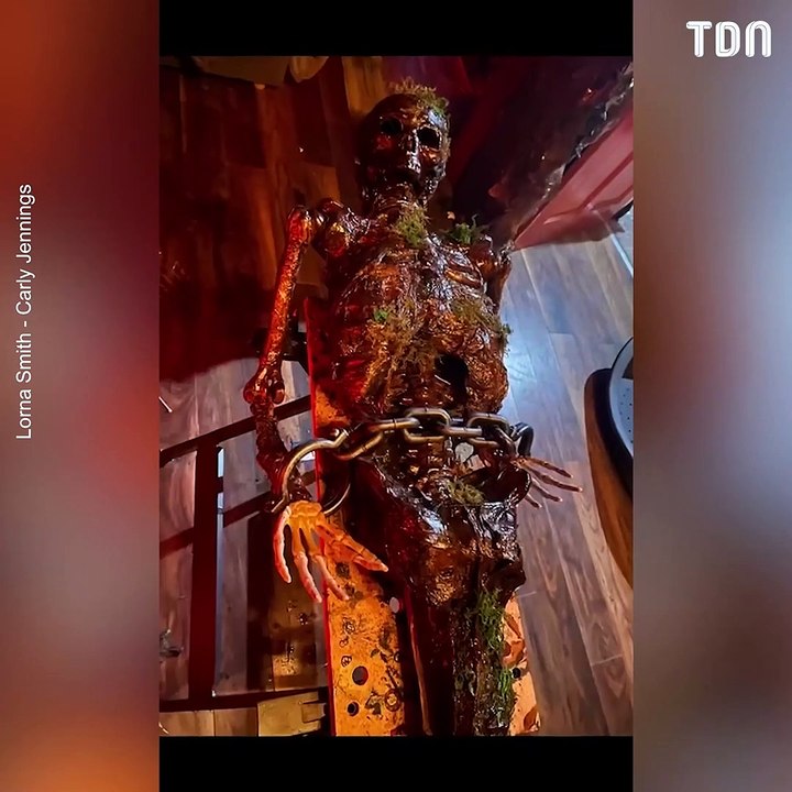 Ces «fanatiques» d'Halloween dépensent une somme folle pour transformer leur logement en maison hantée interactive